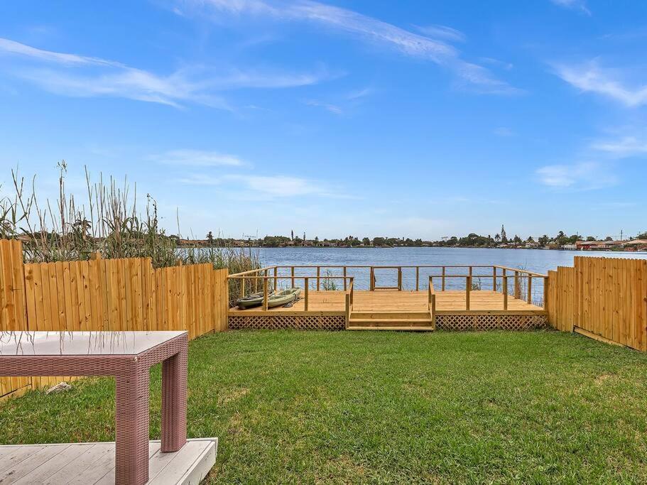 פורט לודרדייל Supervilla - Lakefront - Sunsets, Kayaks, Grill מראה חיצוני תמונה