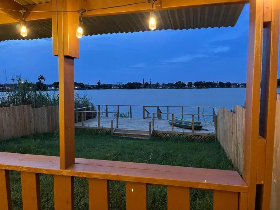 פורט לודרדייל Supervilla - Lakefront - Sunsets, Kayaks, Grill מראה חיצוני תמונה