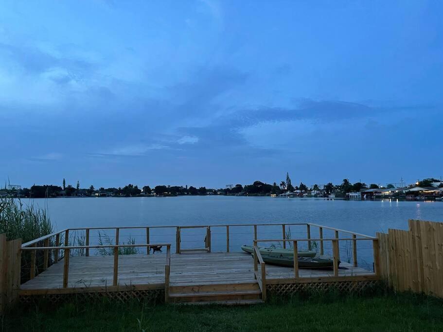 פורט לודרדייל Supervilla - Lakefront - Sunsets, Kayaks, Grill מראה חיצוני תמונה